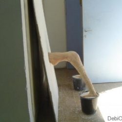side-view-legs-in-wall-art-sculpture