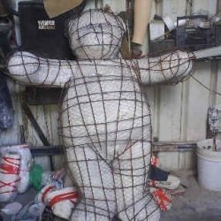 how-to-make-cement-bear-wire-frame-sculpture